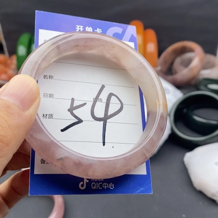未镶嵌手镯石英质玉