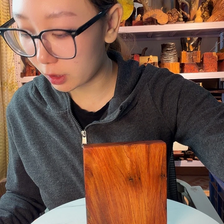 紫檀木类端景台G****室