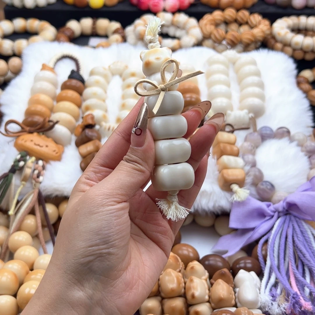 吊坠白玉菩提半壁猫猫棒