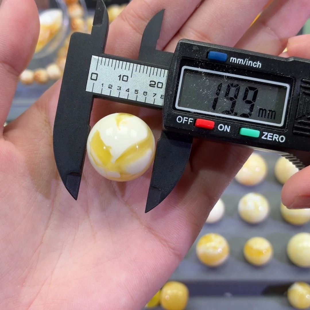 琥珀未镶嵌裸石圆珠