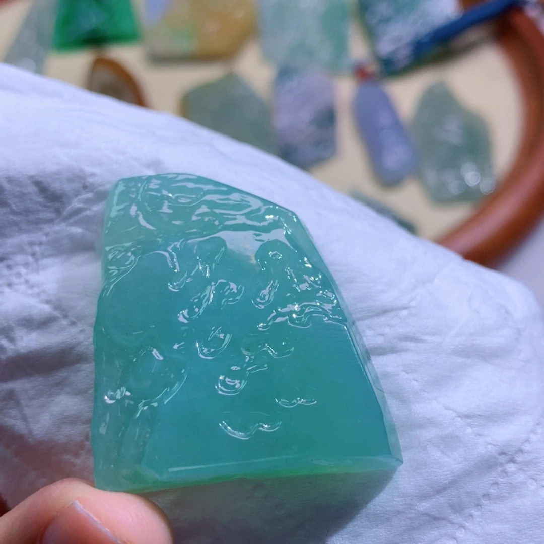 【闪购商品】翡翠未镶嵌吊坠(不含链)