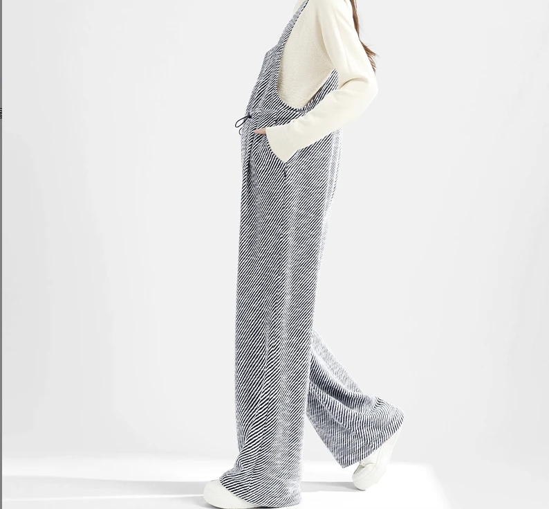 孕妇装背带裤春秋外穿宽松大码直筒拖地显瘦条纹阔腿长裤秋冬