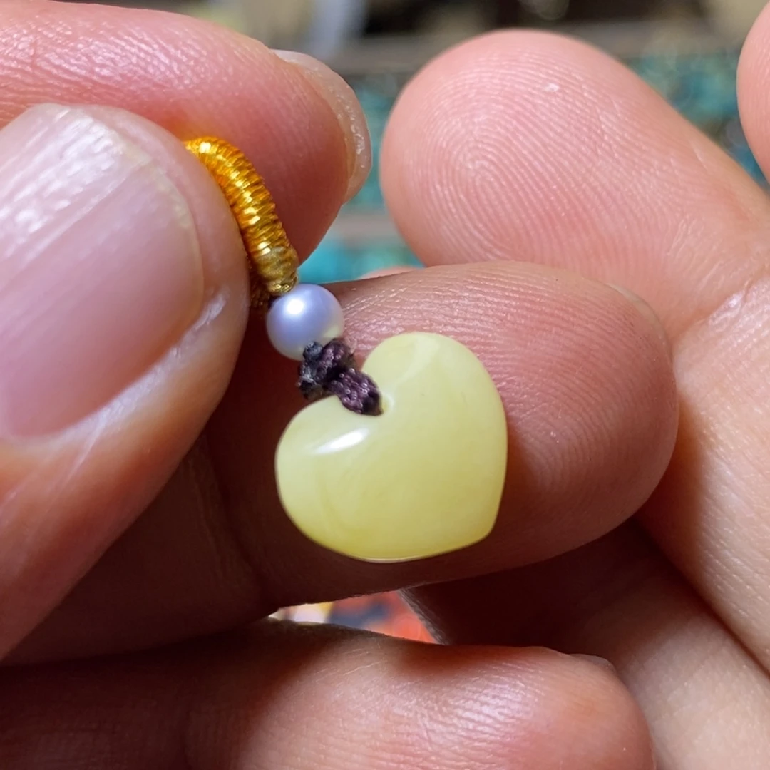 蜜蜡未镶嵌裸石配饰