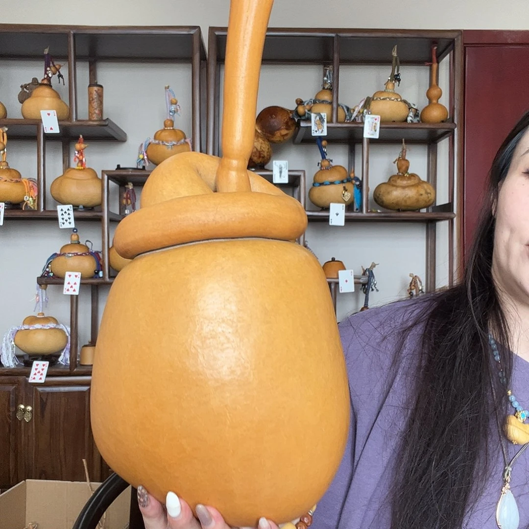 村***姑微瑕老皮挽结钱袋子葫芦摆件