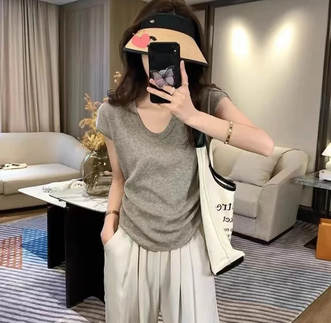 软糯t恤女夏季短袖U领冰丝飞飞袖针织老钱风上衣慵懒松弛感