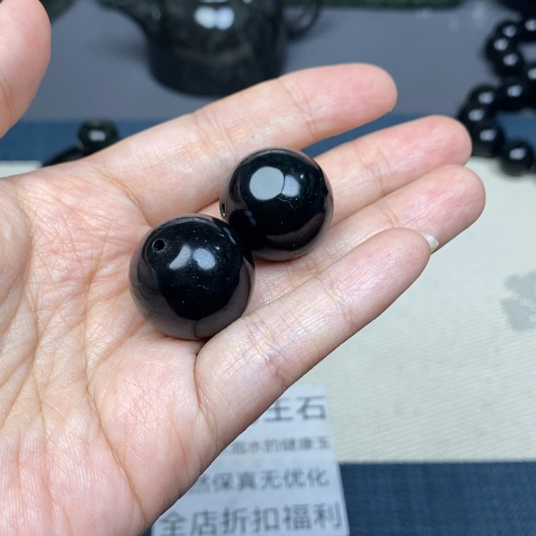 辰***玮蛇纹石玉未镶嵌手链瑕疵黑包公