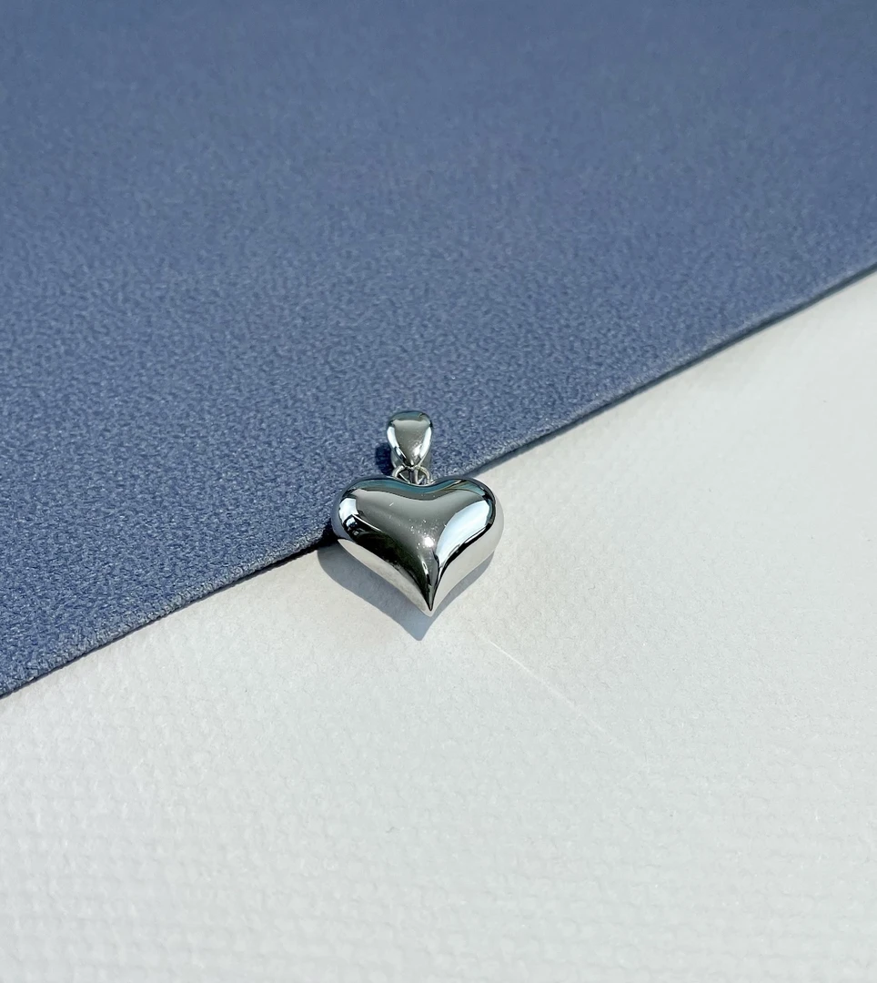 铂金pt950精品吊坠 （心尖尖）