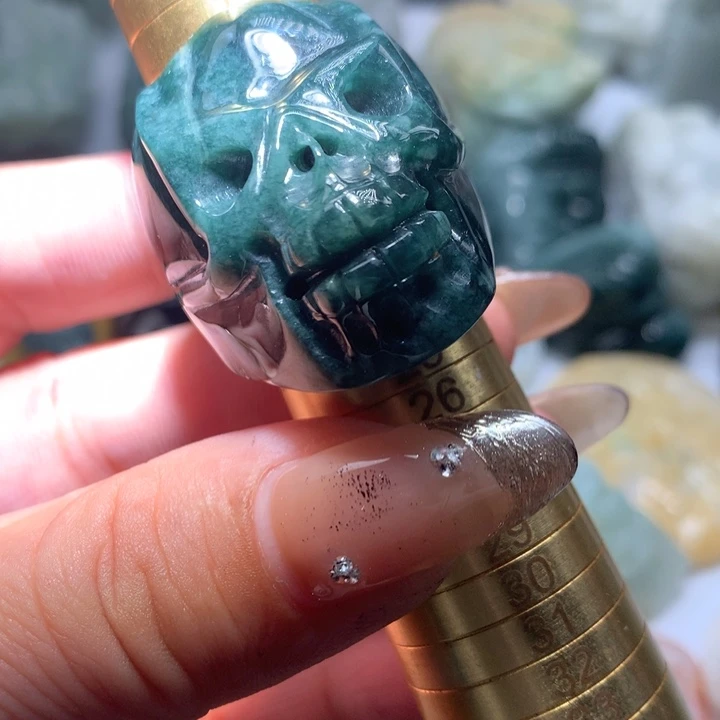 翡翠未镶嵌颈饰保真天然A货翡翠