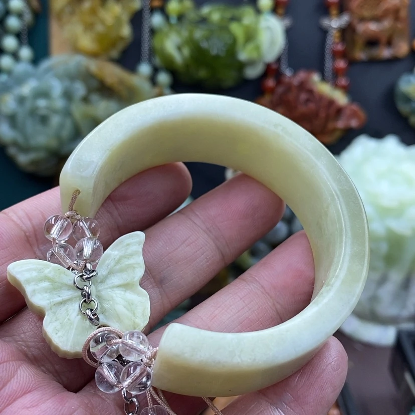 【闪购商品】未镶嵌蛇纹石玉手牌54