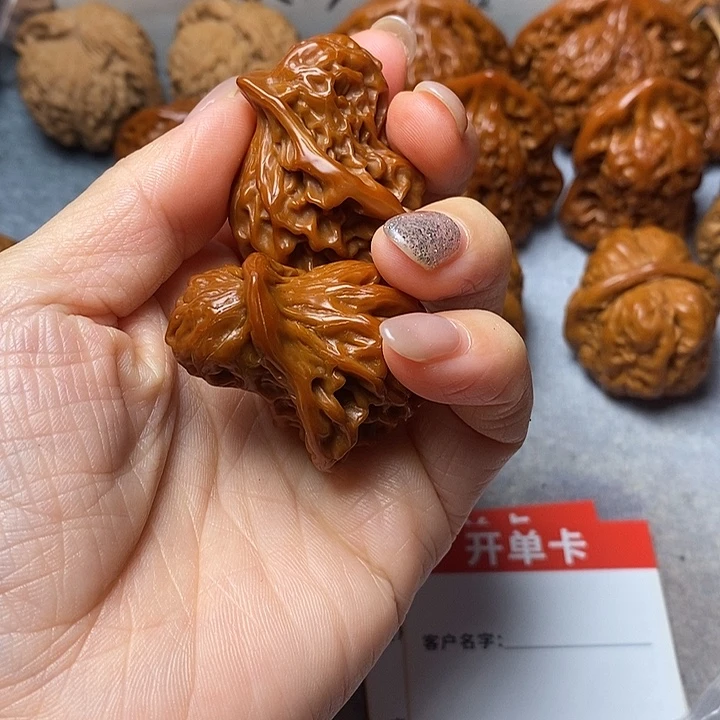 文玩核桃吊坠鸟儿