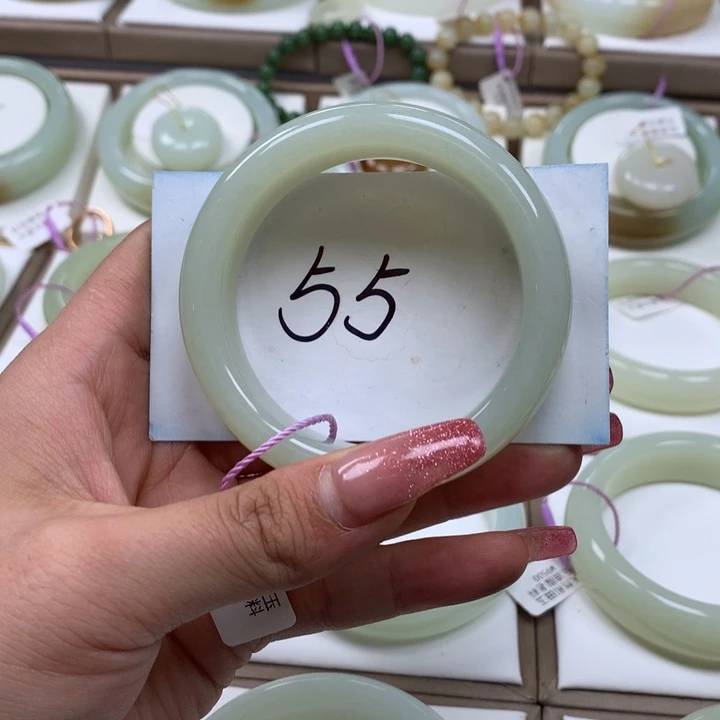 足银镶嵌手镯和田玉