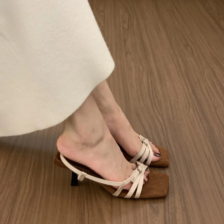 配裙子后绊带露趾凉鞋女夏外穿年新款法式绝美极简细带高跟鞋