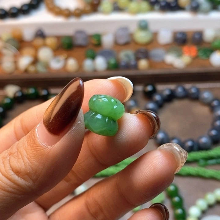 遗***～和田玉未镶嵌手链