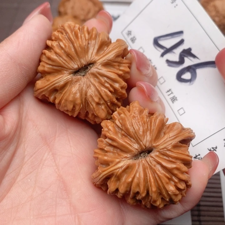 文玩核桃吊坠43楼子456