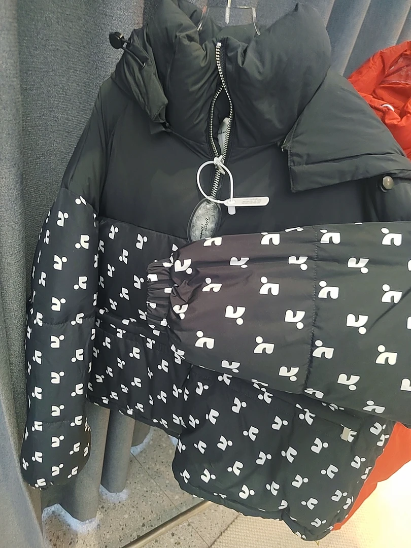 唐小悠 童装定制款 上新2024小悠样衣黑色特殊符号羽绒服F683