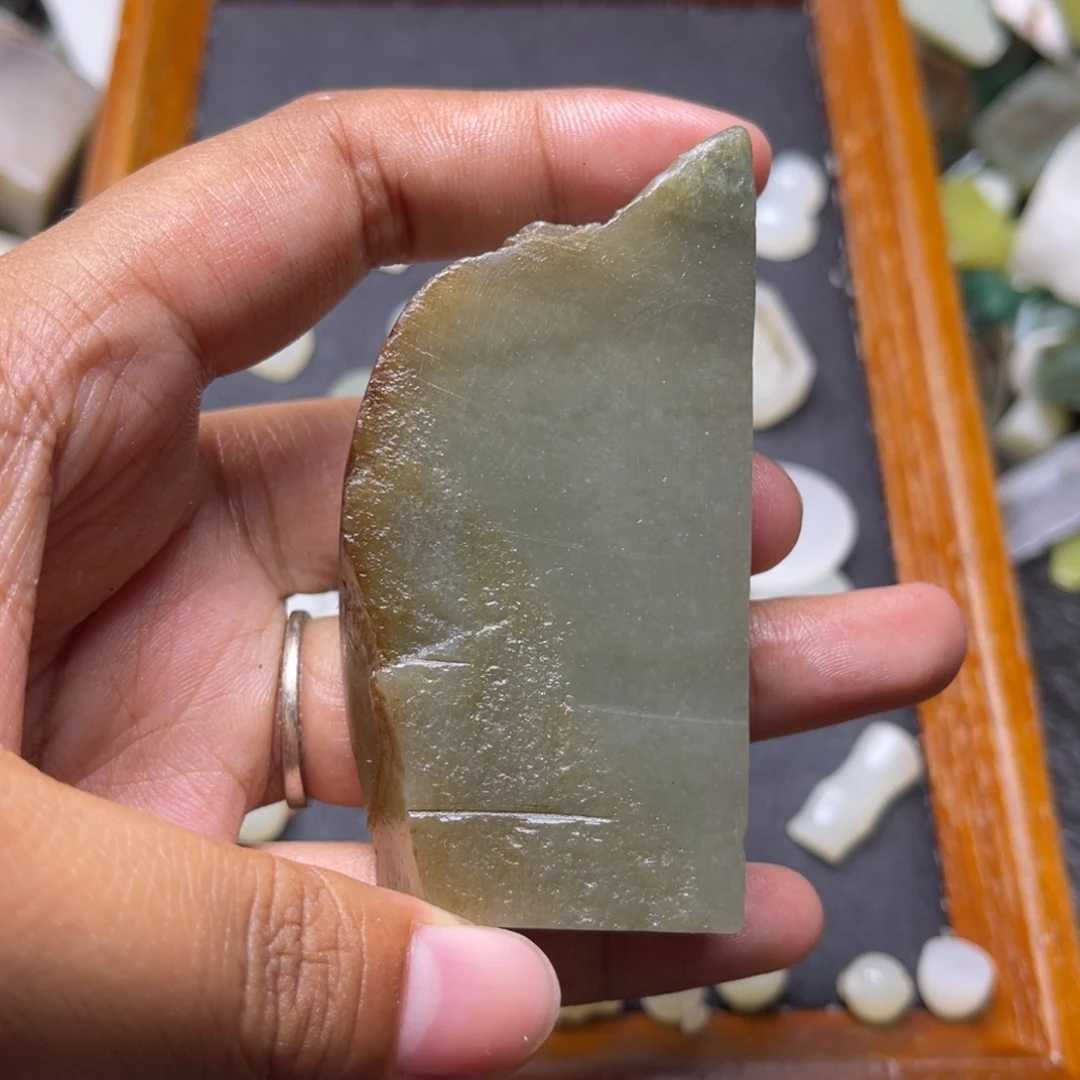 和田玉（糖玉）未镶嵌挂件