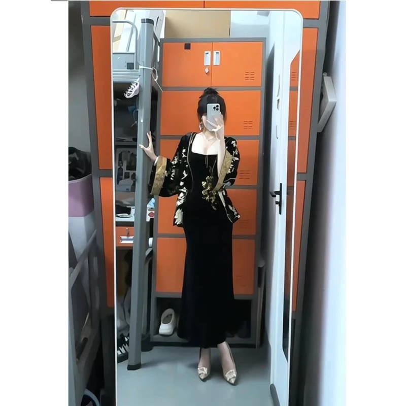 黑丝绒性感修身吊带连衣裙女春季刺绣轻奢高级感长裙显瘦开衫套装
