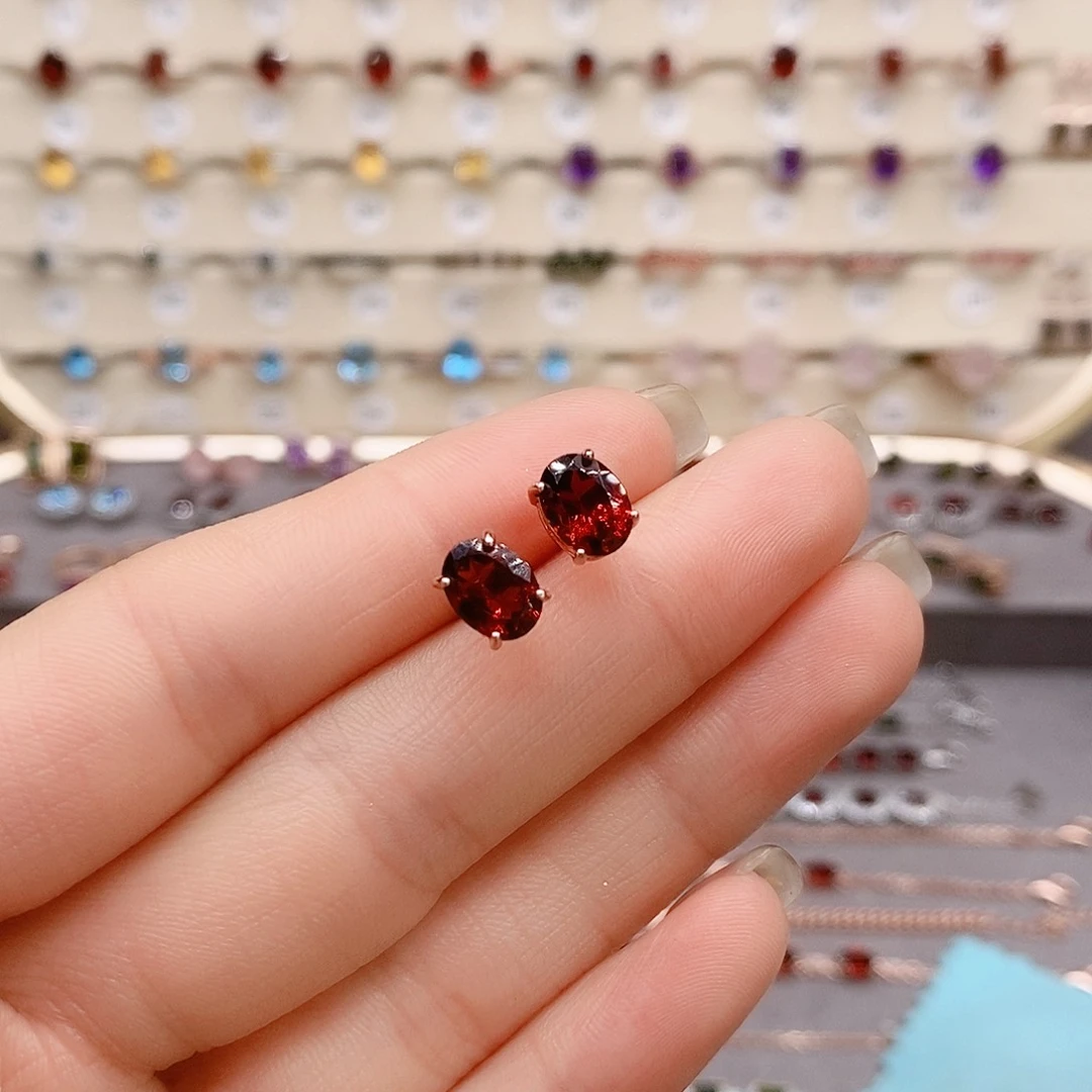石榴石耳钉银S925镶嵌耳钉