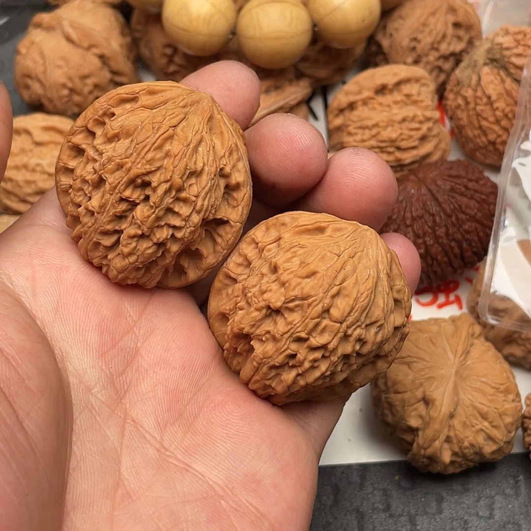 文玩核桃吊坠勇***吉绣球