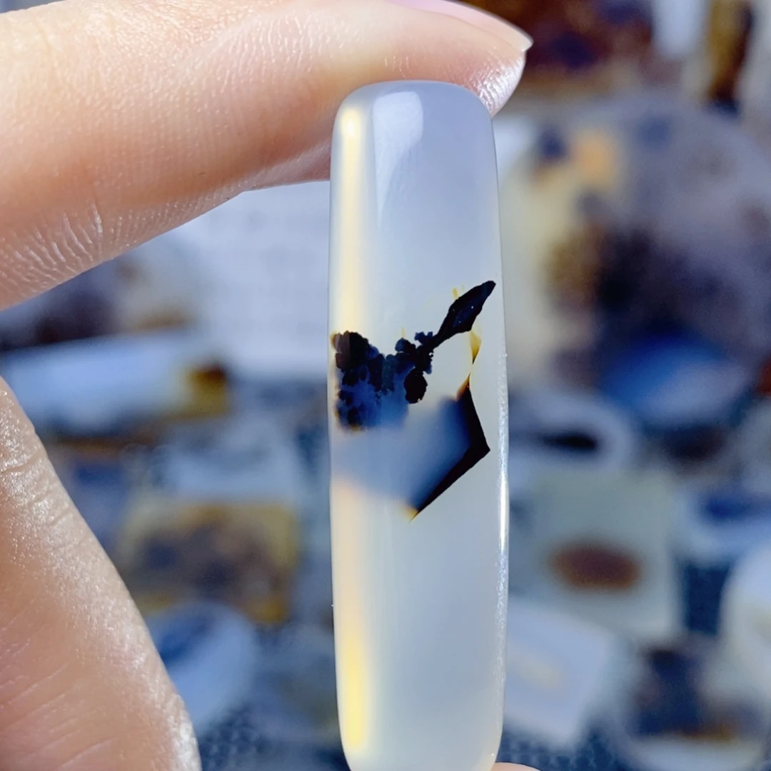 玛瑙/玉髓未镶嵌珠宝奇石