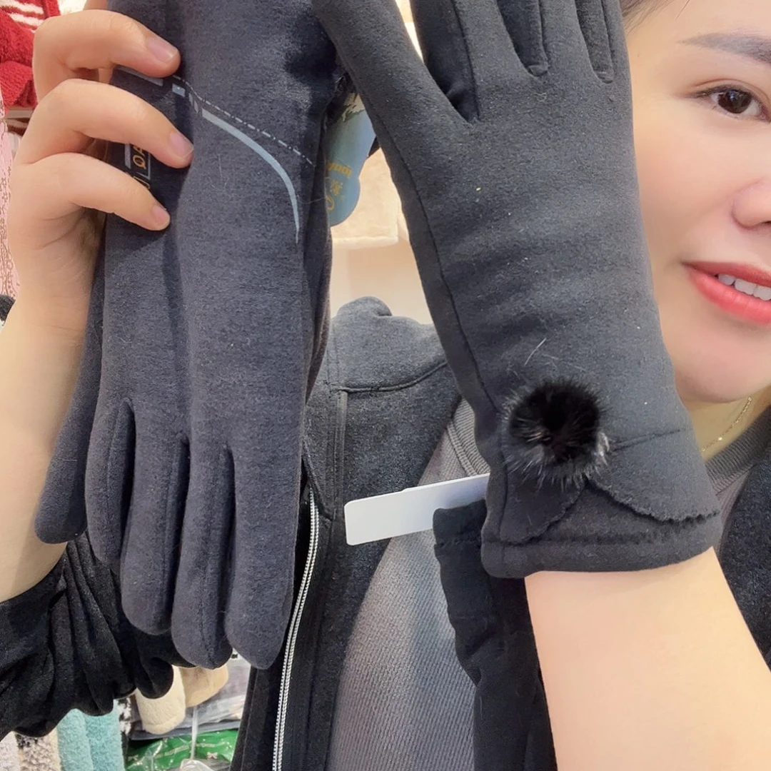 七月份的时候就男女各1