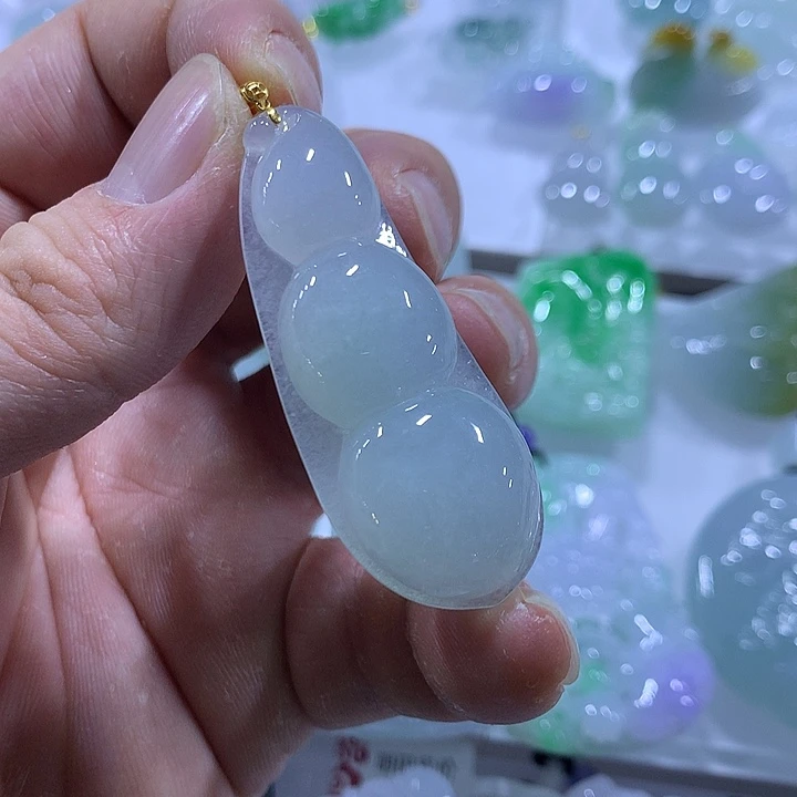 翡翠18K金镶嵌颈饰天然翡翠A货吊坠