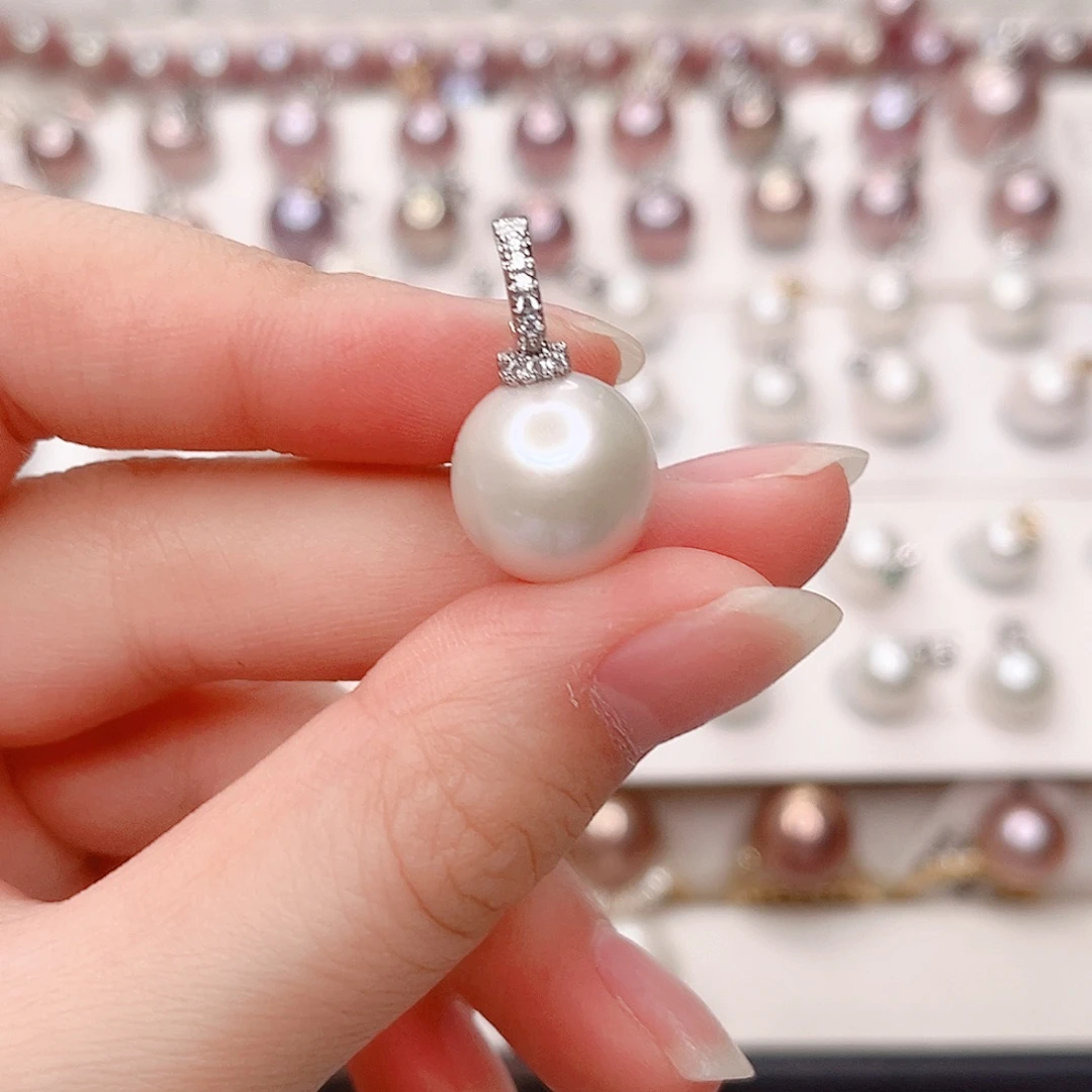 淡水珍珠吊坠(赠链)合金