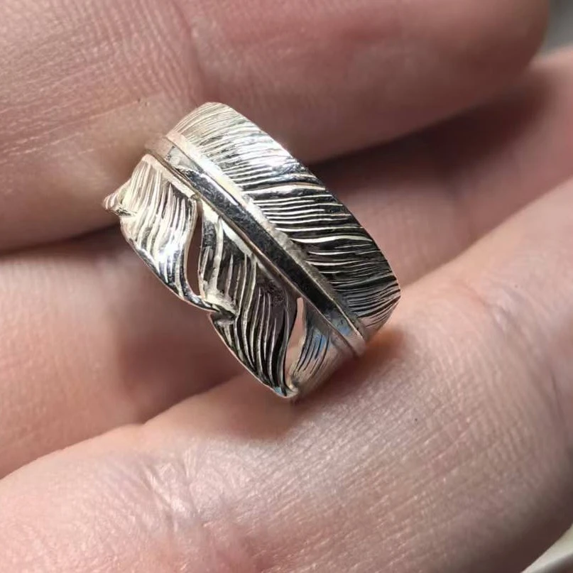 【黄】Lakey 小素羽毛戒指，潮玩手办