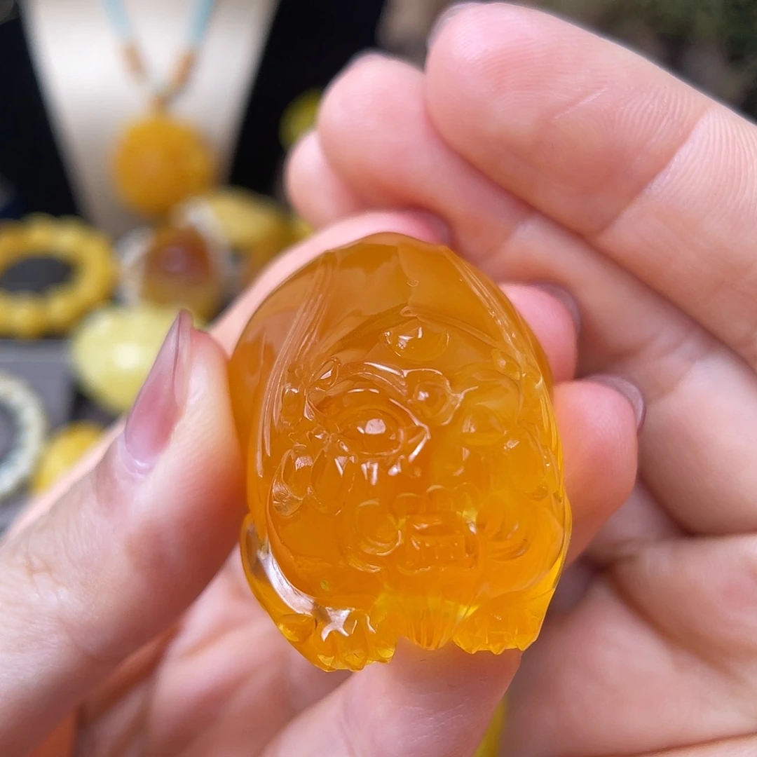 琥珀未镶嵌珠宝奇石