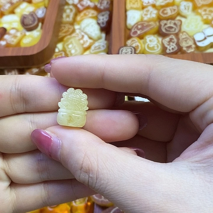 琥珀未镶嵌珠宝奇石向日葵花盆