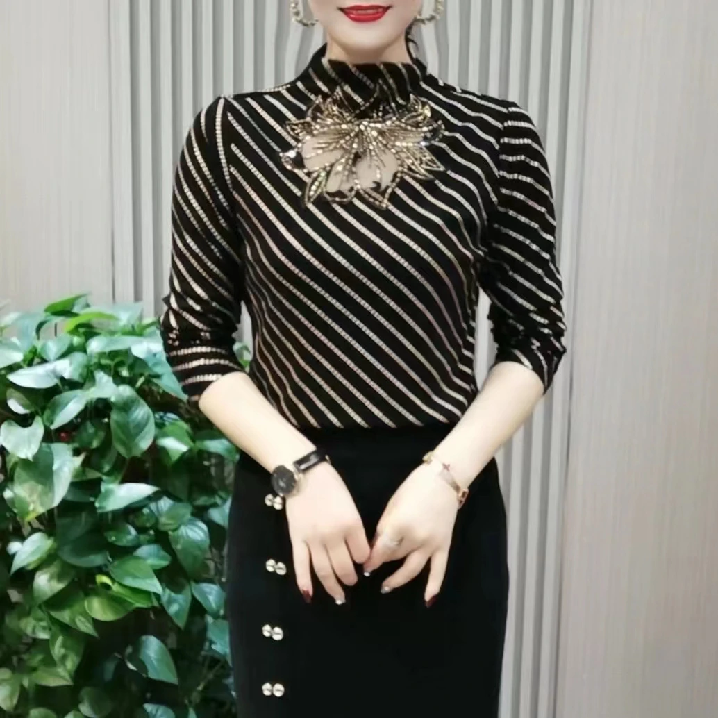 （BB25）时尚半高领女士打底衫新款镂空花朵套头小衫气质减龄上衣