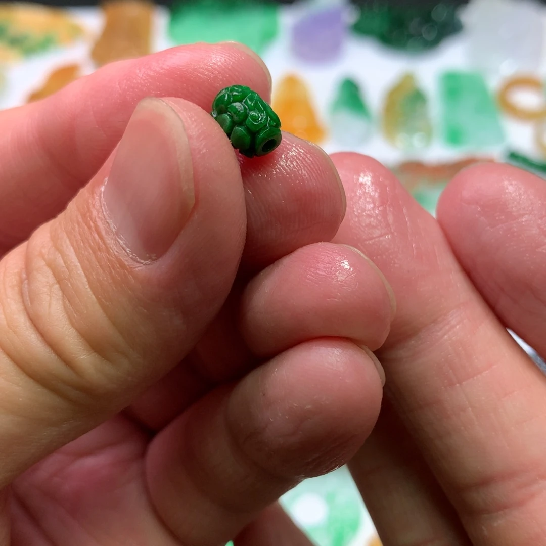 未镶嵌定制翡翠吊坠