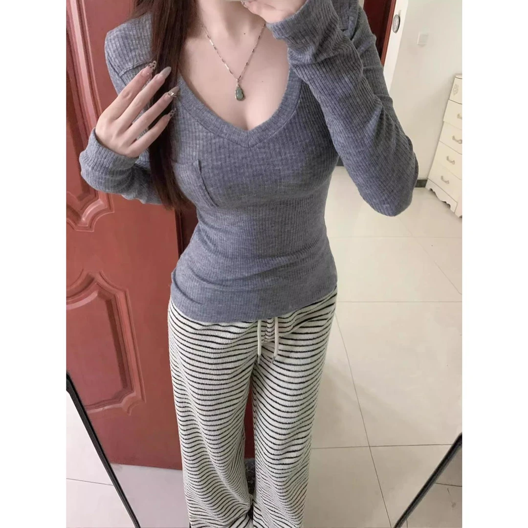 性感风V领灰色正肩长袖t恤女秋冬季德绒保秋冬灰色正肩polo领内搭