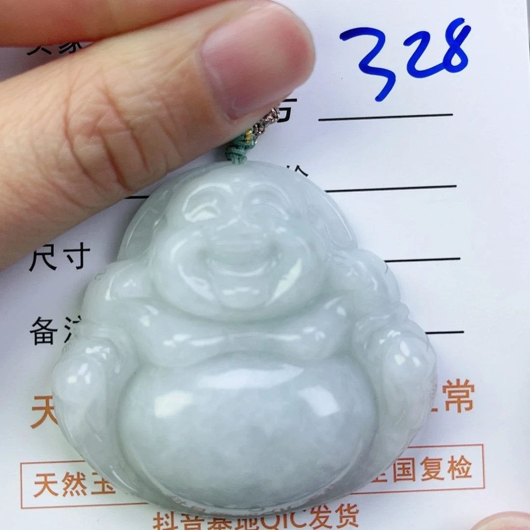 翡翠颈饰未镶嵌佛公
