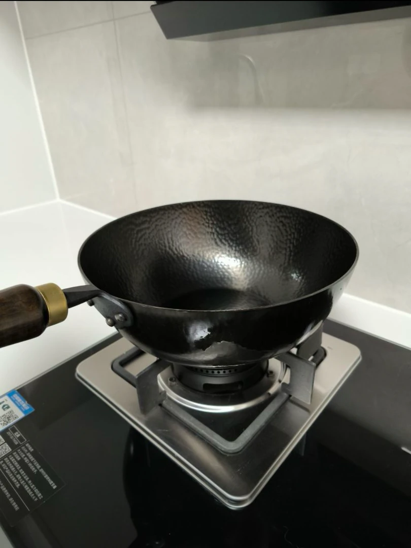 章丘铁锅已开锅送木头盖子不送锅铲