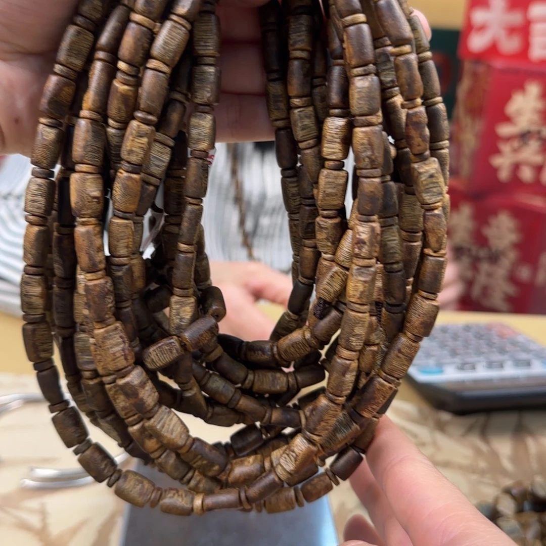 沉香手串白棋板头多样性1条23克