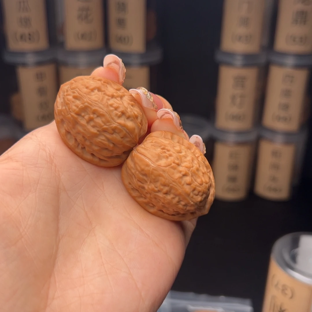 大***爸文玩核桃吊坠舍利子