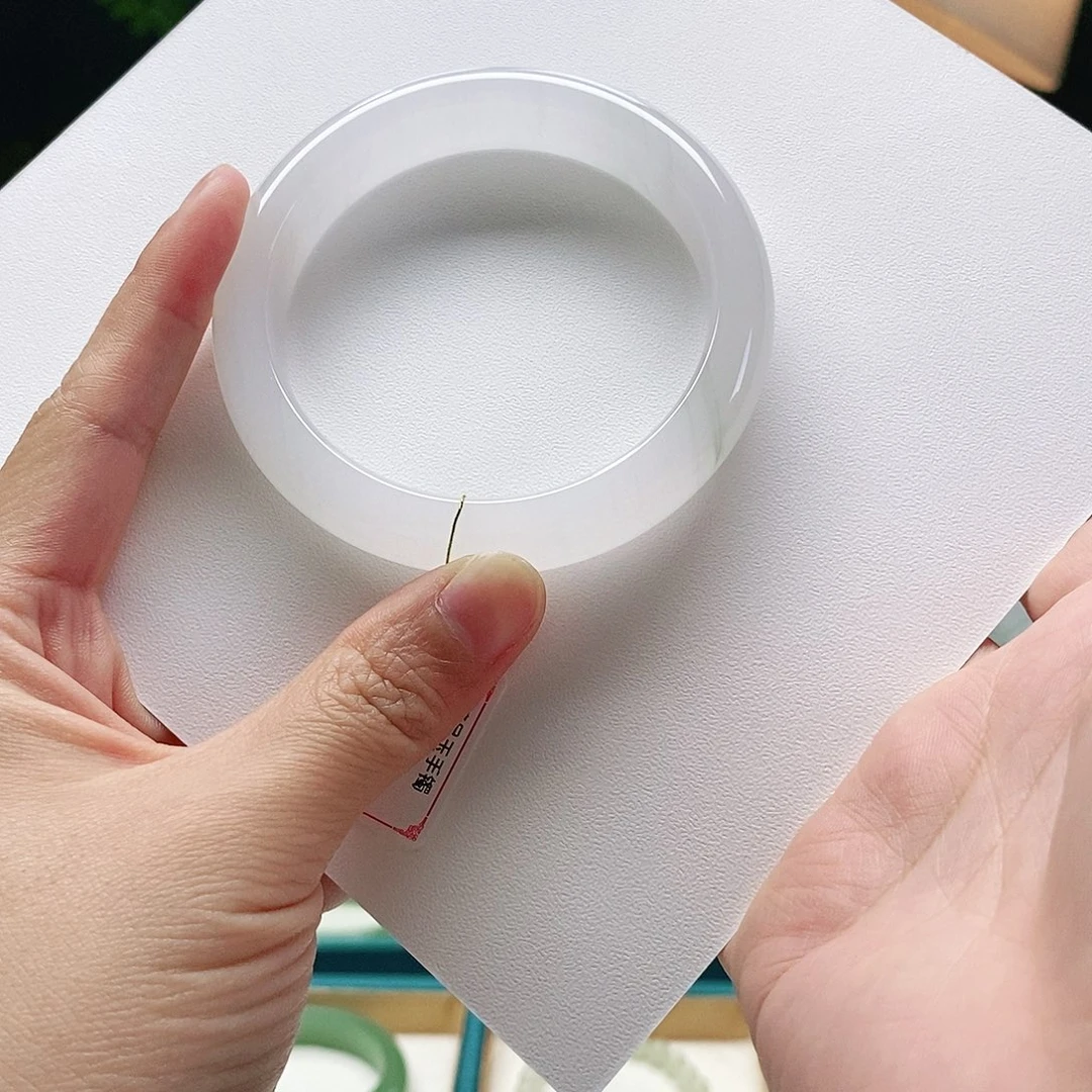 石英质玉未镶嵌手镯谁***谁57.3