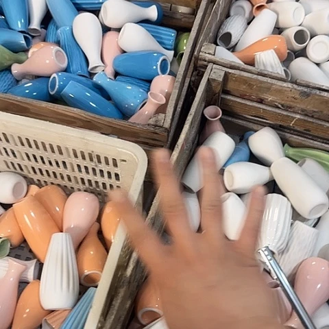 瓶瑕疵12厘米4个小花瓶陶瓷