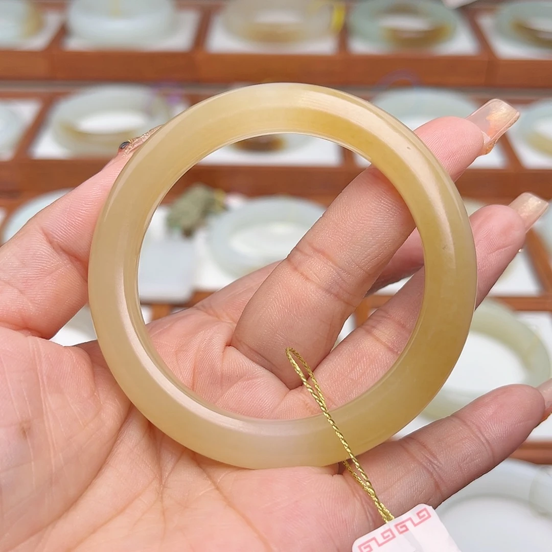 和田玉手镯未镶嵌51.6