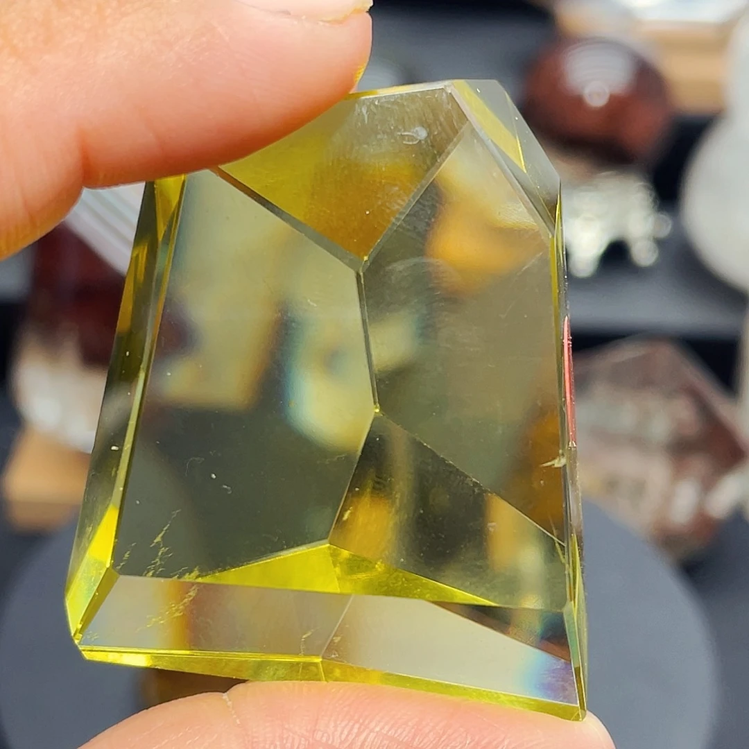 未镶嵌水晶大型摆件（非配饰）