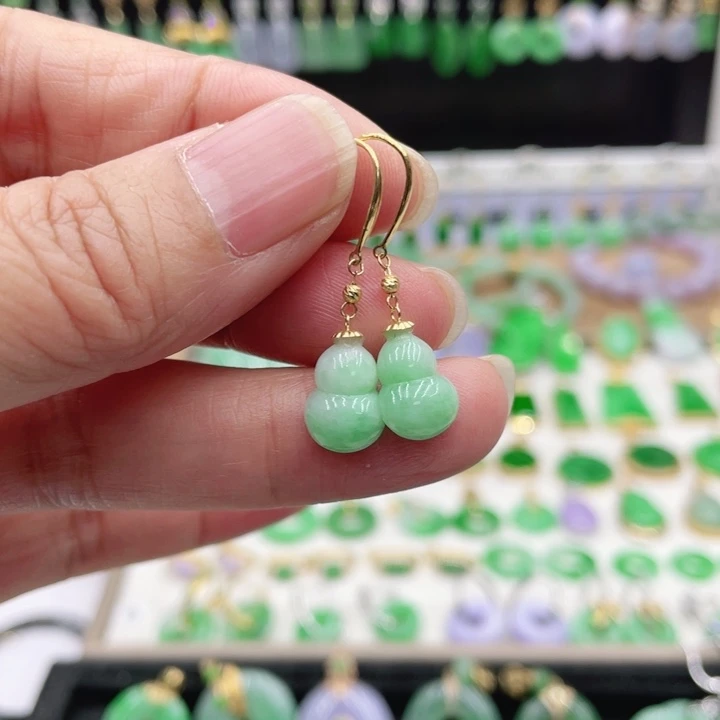 翡翠18K金镶嵌耳饰