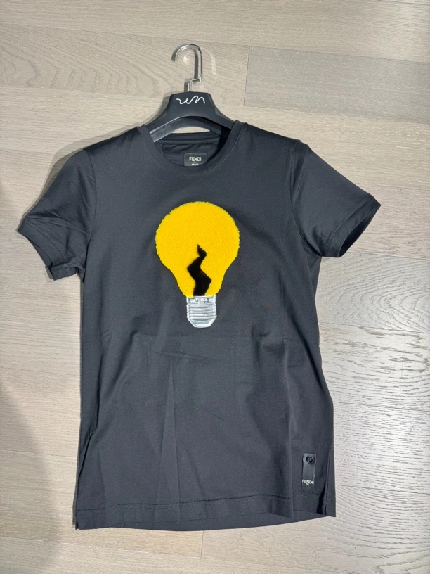 未使用 FENDI/芬迪 黑色植绒灯泡短袖