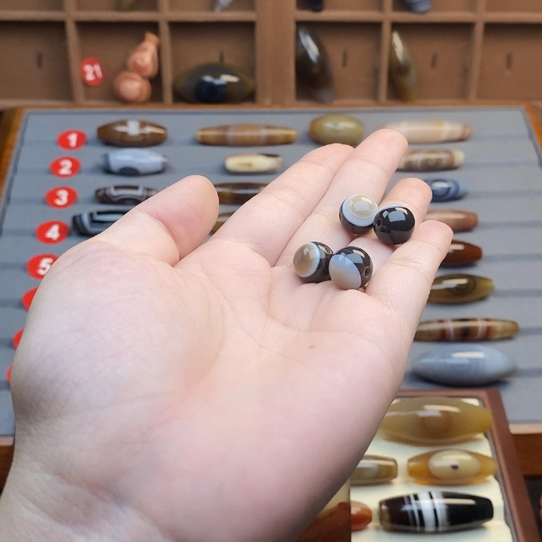 开***啦玛瑙/玉髓颈饰未镶嵌