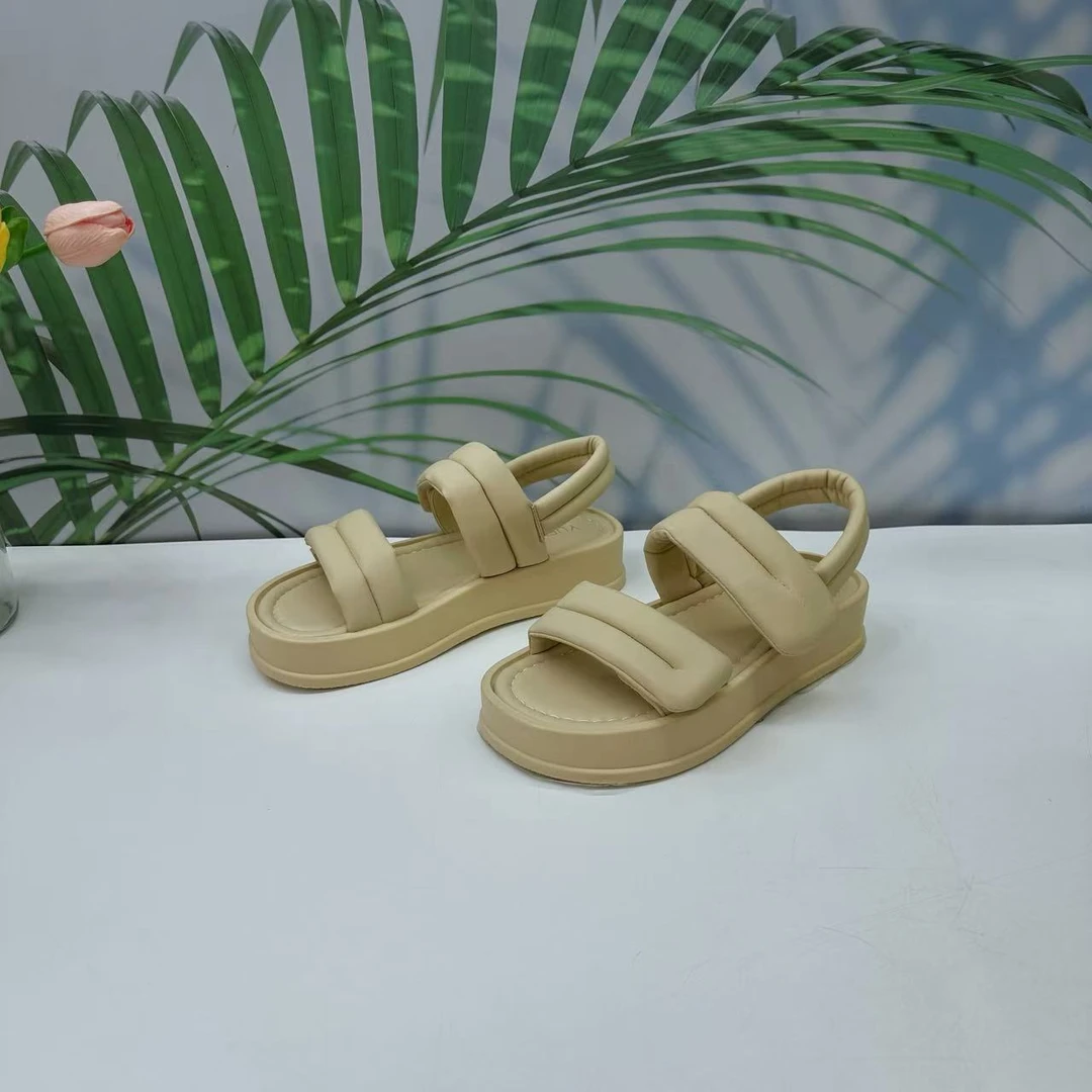 小强家女鞋 芽儿家新款百搭女凉鞋（Y762-71-1）（W34AYV2618804）