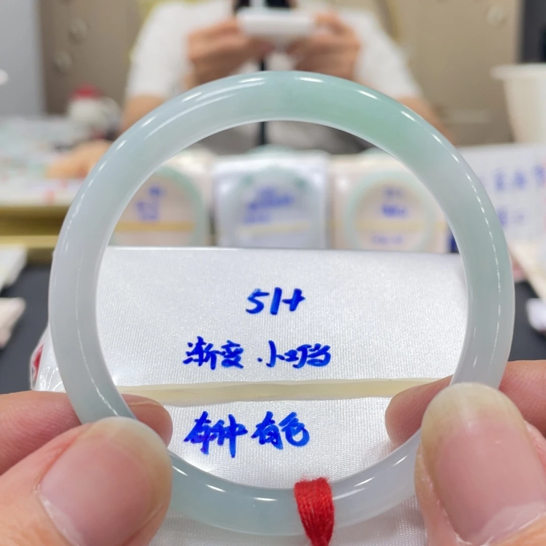 未镶嵌手镯翡翠翡翠手镯