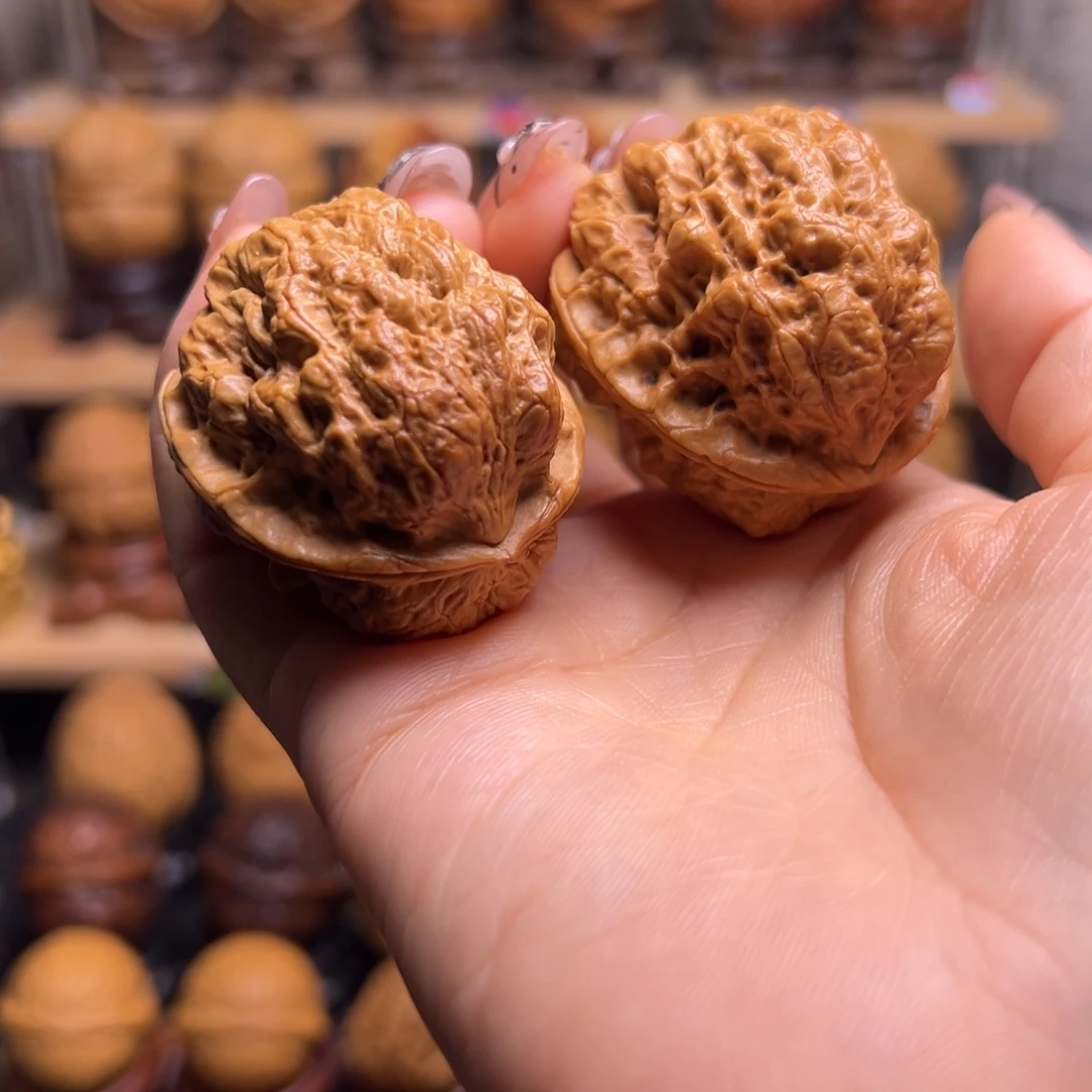 桃核把件九龙疙瘩包H16、38……