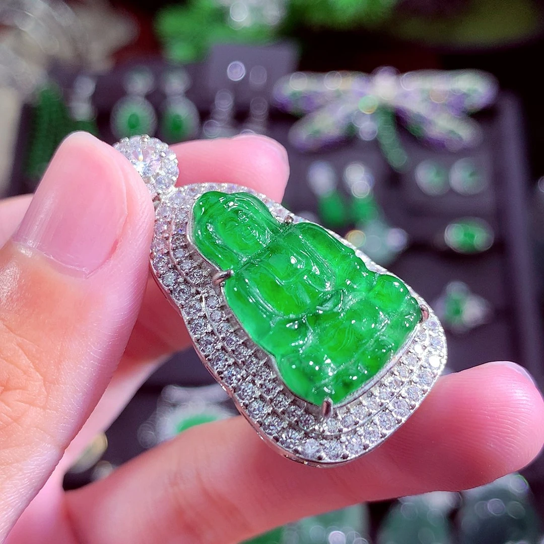 颈饰未镶嵌翡翠天然