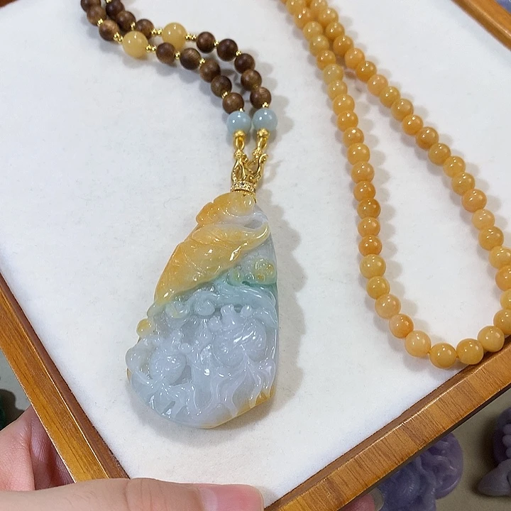 翡翠未镶嵌颈饰翡翠吊坠