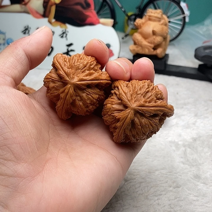 文玩核桃把件A**n三棱